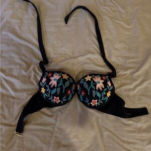 Shade & Shore Black Bikini Top with Floral Embroidery